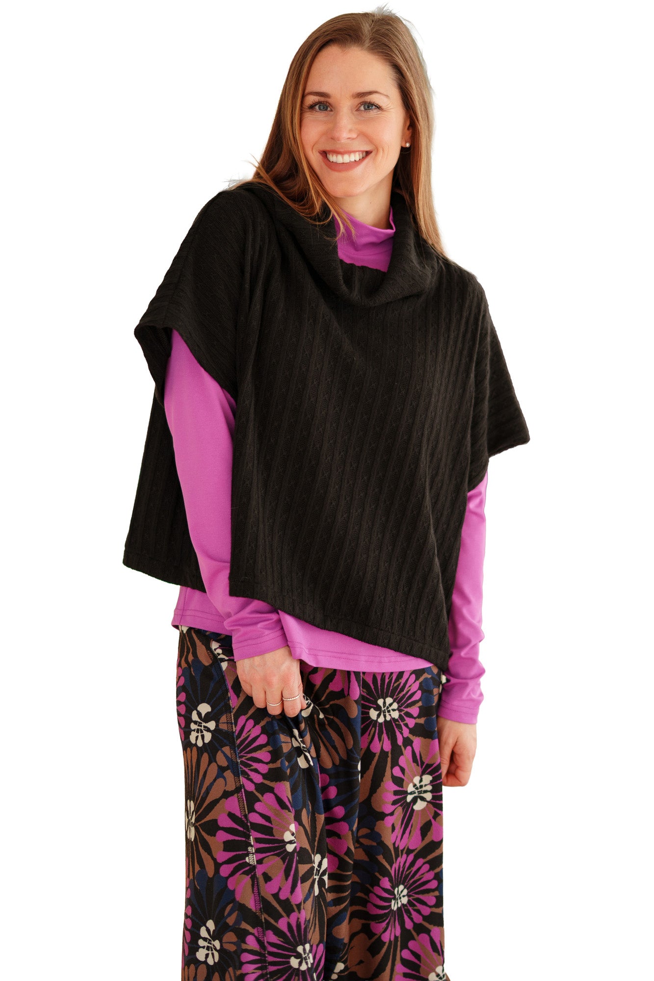 Rien ne se perd, tout se crée women's front close view of black textured bolero capelet with draped collar