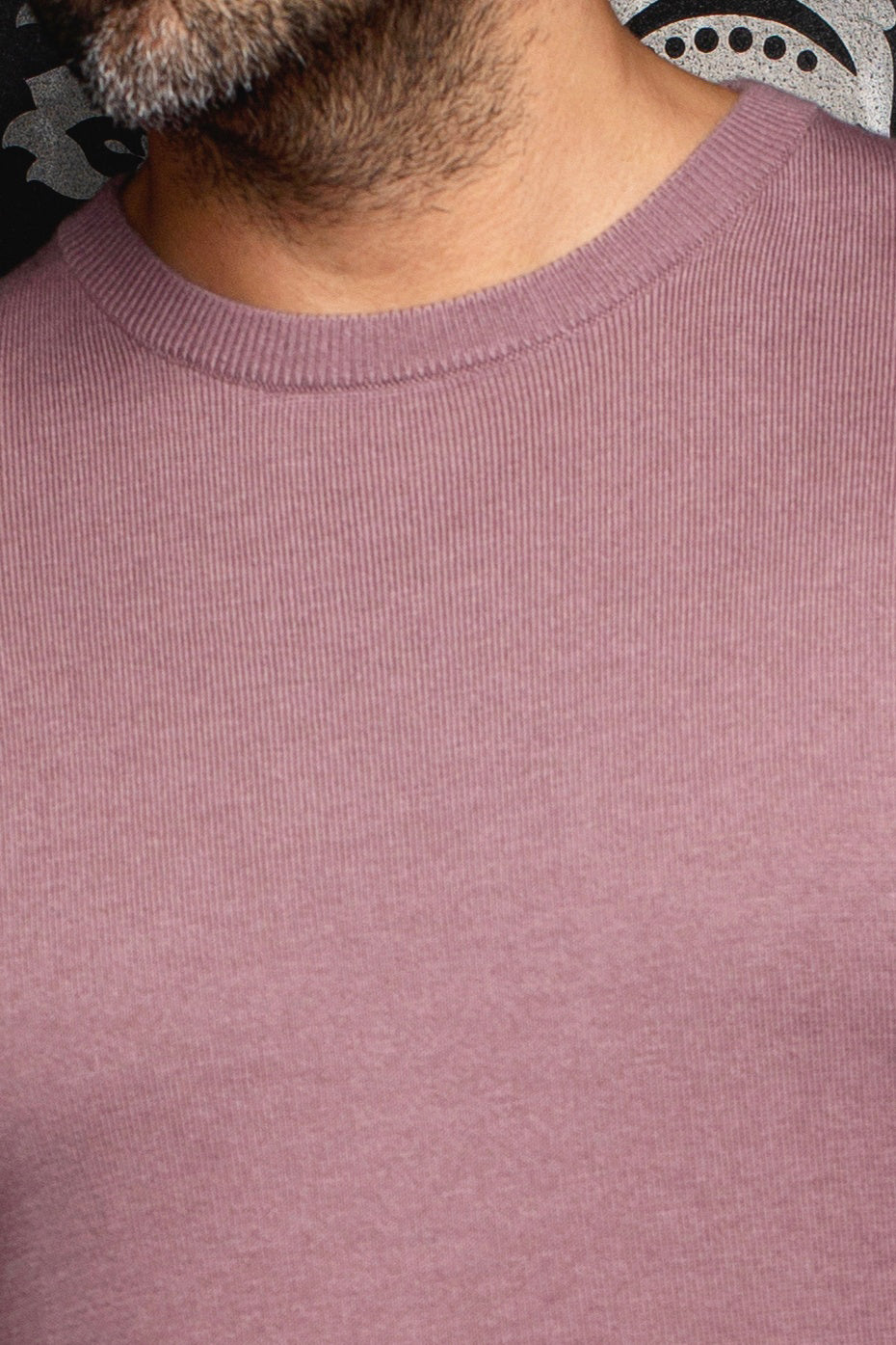 Chandail col rond en laine mérino pour homme par Au Noir | MARINI Bois De Rose | Boutique Vvög, inventaire complet de la marque Au Noir