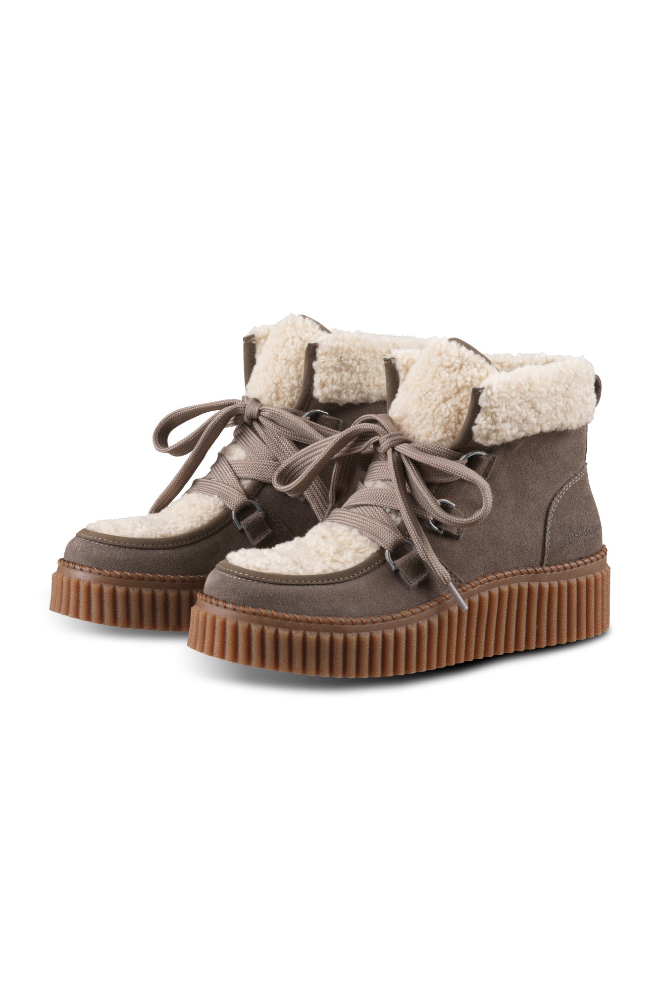 Bottes taupe, vue produit pour femme par Ilse Jacobsen