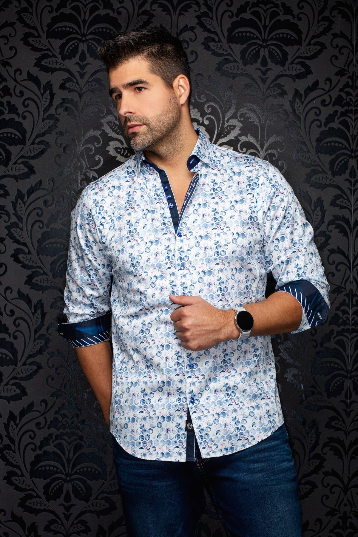 Chemise manches longues en coton extensible pour homme par Au Noir | CHROMA Bleu Pâle | Boutique Vvög, inventaire complet de la marque Au Noir