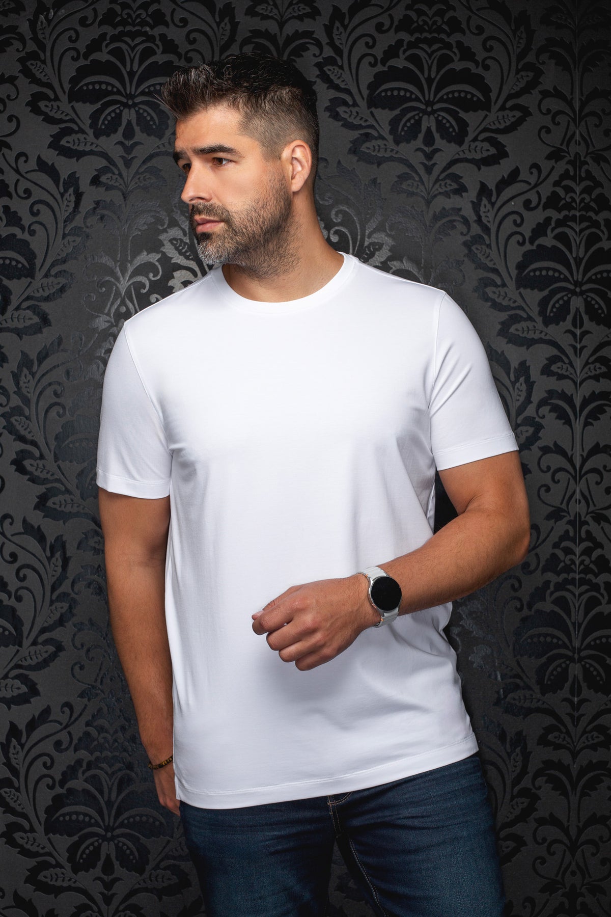 Au Noir men's plain white crewneck Short-sleeve T-Shirt worn with jeans shown from the front