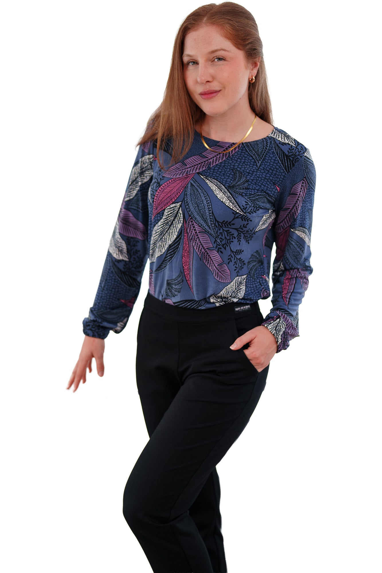 Women's blue long sleeve T-Shirt with multicolor leaf print, closer front view on model by Rien ne se perd, tout se crée