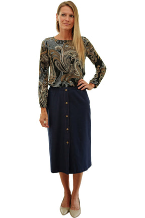 Rien ne se perd, tout se crée women's black paisley long sleeve T-Shirt with round neckline shown from the front