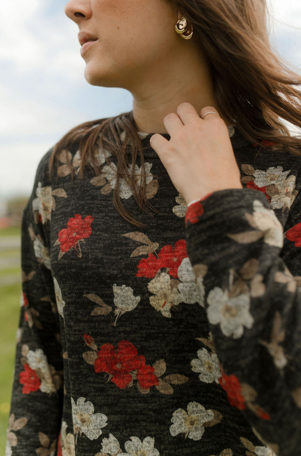 Rien ne se perd, tout se crée women's charcoal floral knit tunic long-sleeve tunic knit sweater, close-up