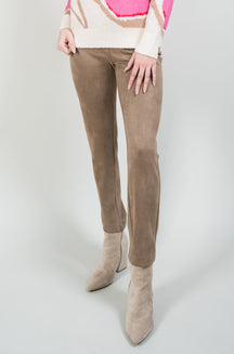 Pantalon pour femme par Lisette L | 1190 01 Pierre | Boutique Vvög, vêtements mode pour homme et femme
