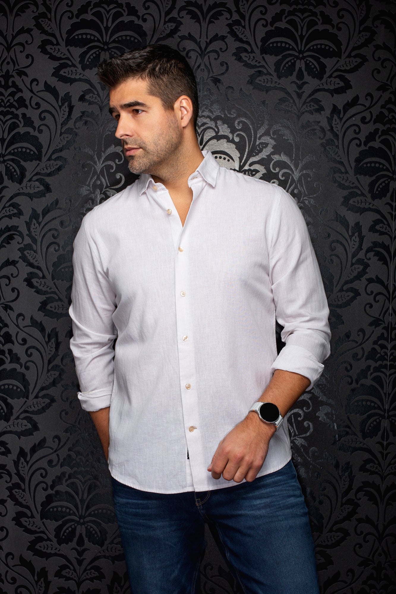Chemise manches longues en lin pour homme par Au Noir | GERE Beige | Boutique Vvög, inventaire complet de la marque Au Noir