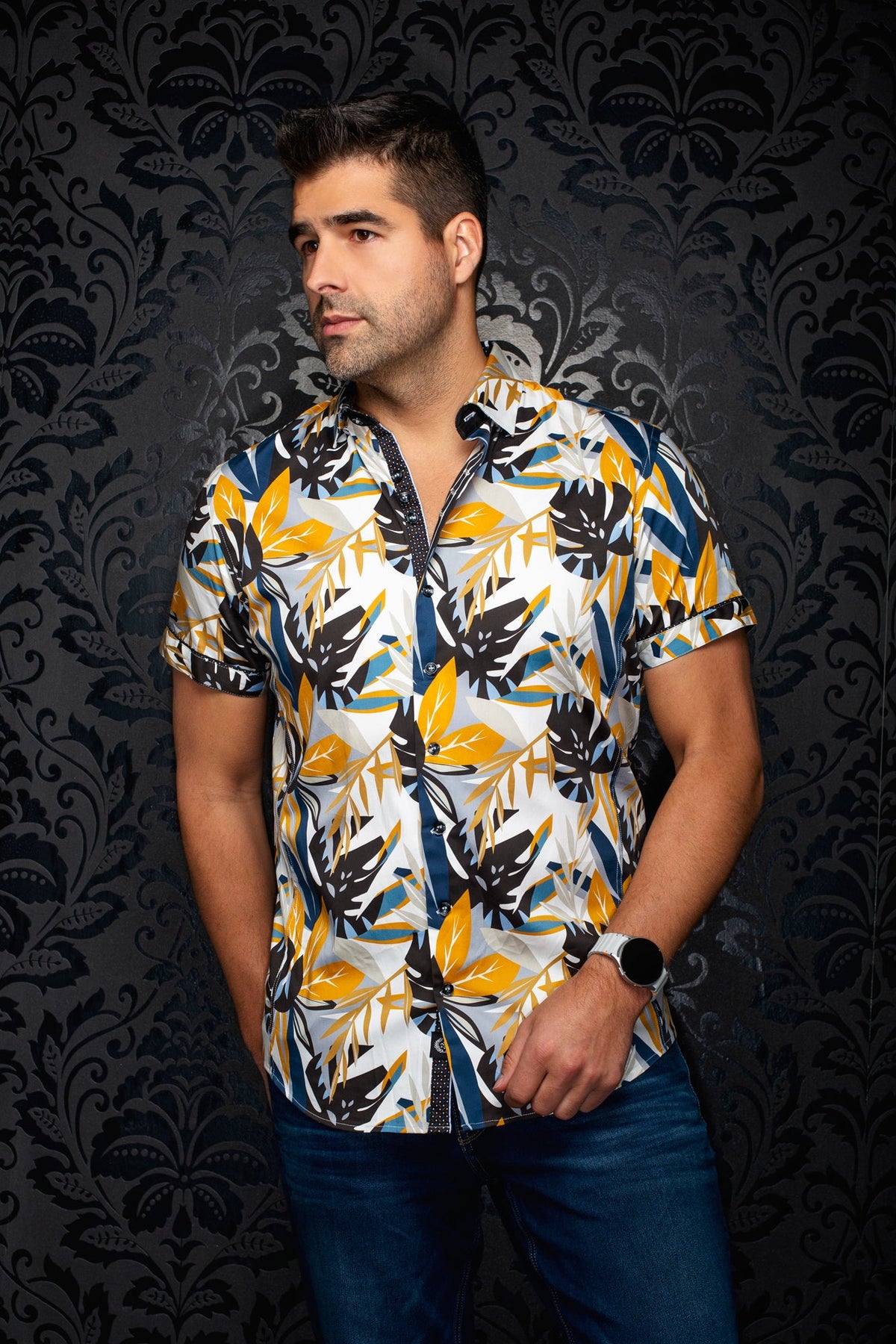 Chemise manches courtes en coton extensible pour homme par Au Noir | GREENWILD (SS) Or | Boutique Vvög, inventaire complet de la marque Au Noir