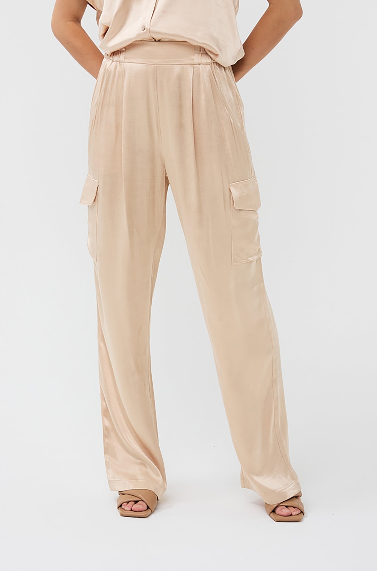 Pantalon pour femme par Esqualo | HS2410203 Or doux | Boutique Vvög, vêtements mode pour homme et femme