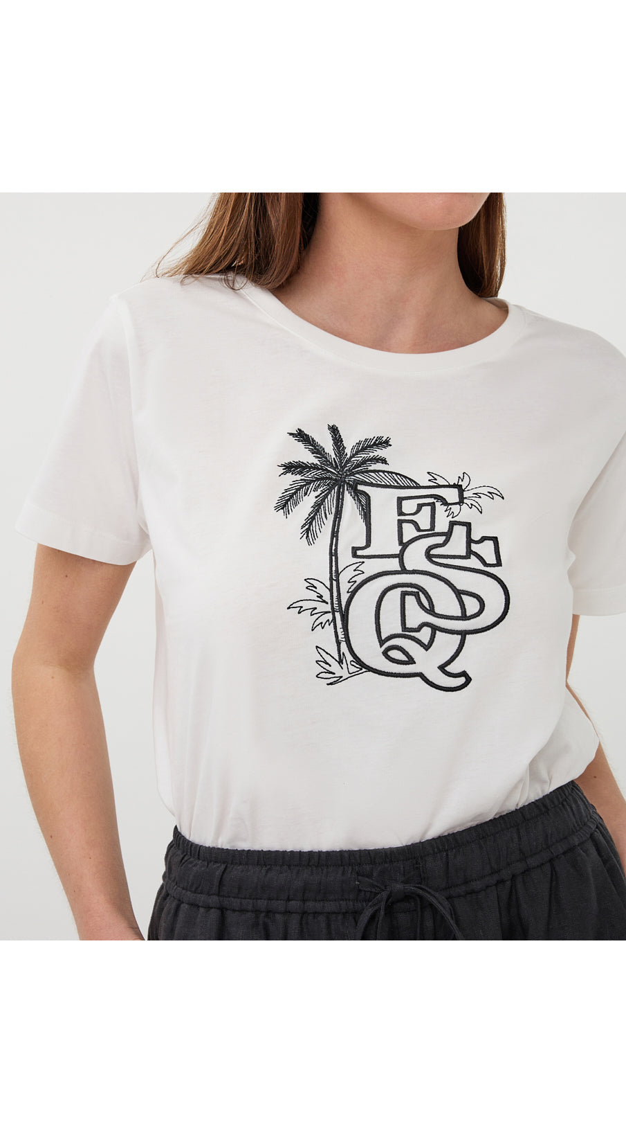 T-Shirt pour femme par Esqualo | HS2605202 Blanc Cassé Noir | Boutique Vvög, vêtements mode pour homme et femme