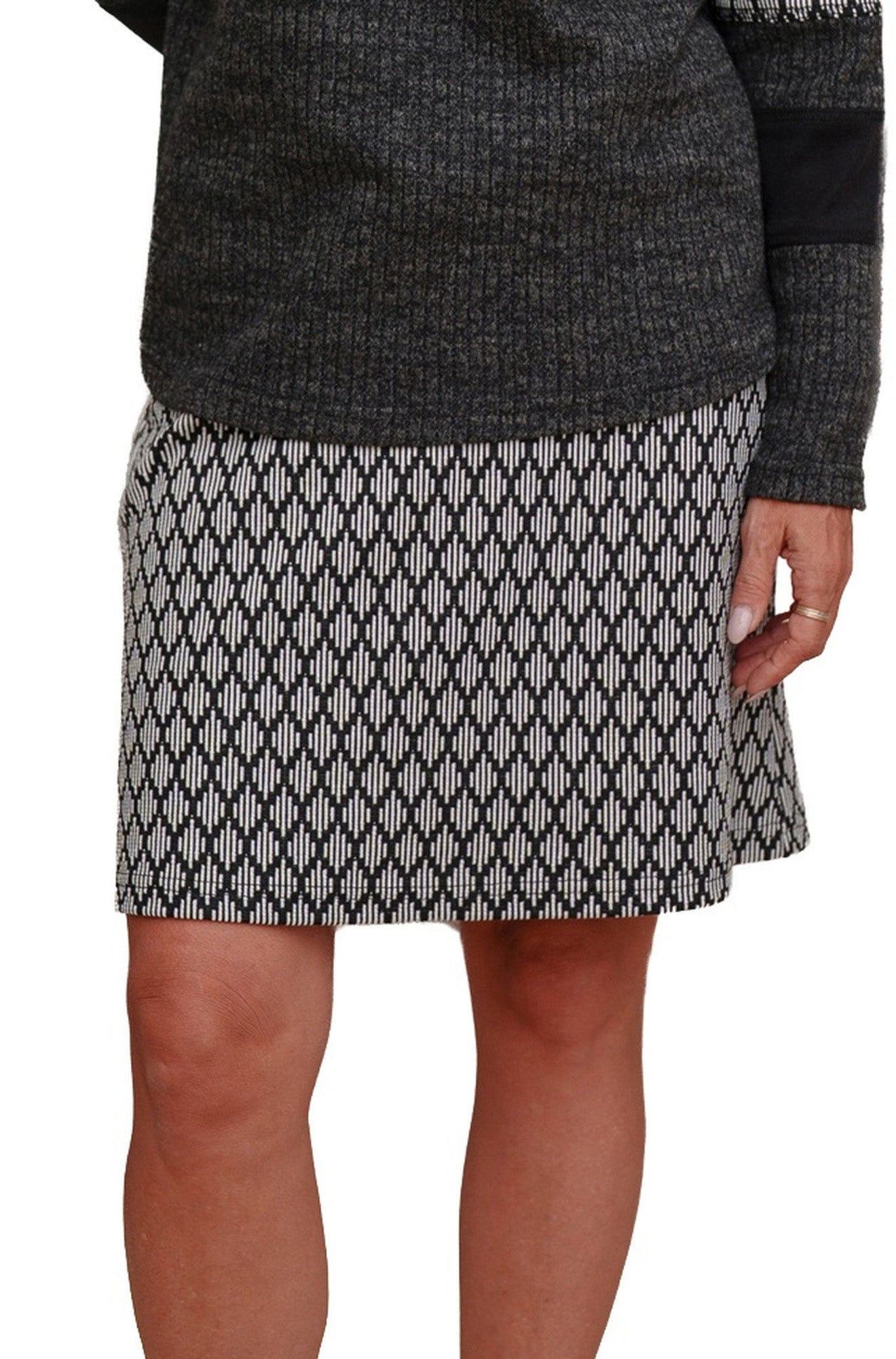 Rien ne se perd, tout se crée women's black and cream geometric mini skirt with straight hem, front model view