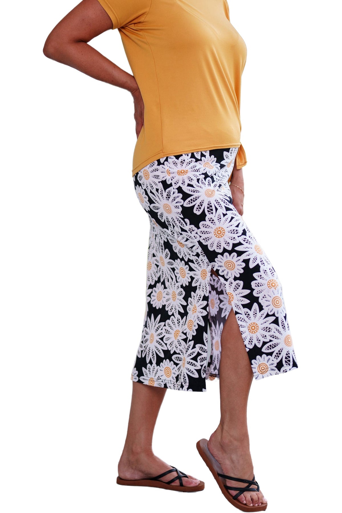 Jupe 7/8 pour femme par Rien ne se perd, tout se crée | Fiesta Marguerites Blanc | Boutique Vvög, vêtements mode pour homme et femme