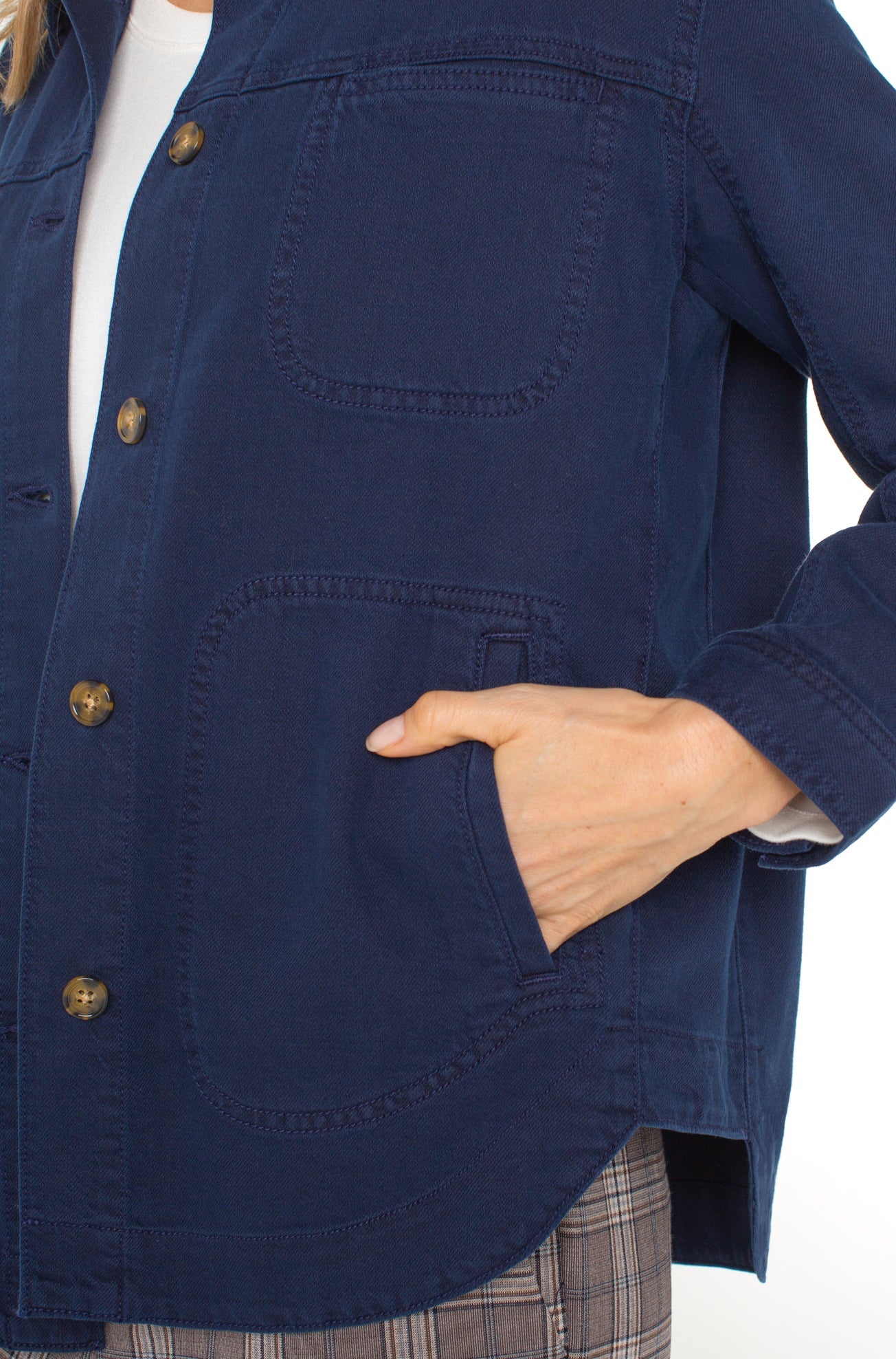 Blouse pour femme par Liverpool | LM1A53QTA Crépuscule bleu marine | Boutique Vvög, vêtements mode pour homme et femme