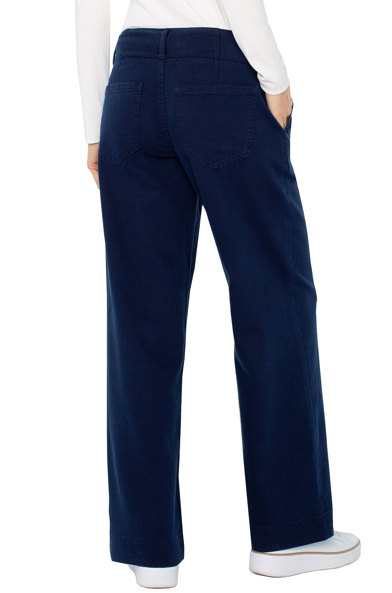 Pantalon pour femme par Liverpool | LM4122QTA Crépuscule bleu marine | Boutique Vvög, vêtements mode pour homme et femme