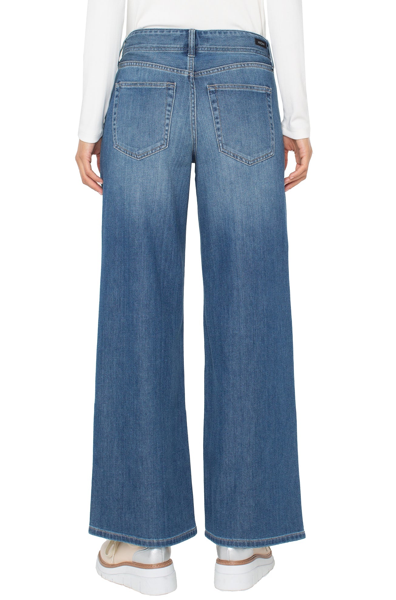 Pantalon pour femme par Liverpool | LM4678SSL Noyer | Boutique Vvög, vêtements mode pour homme et femme
