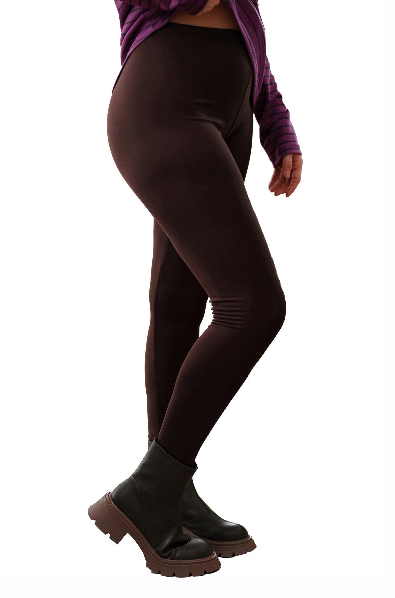 Rien ne se perd, tout se crée women's dark brown fitted leggings with high waist and smooth full-length leg, side view
