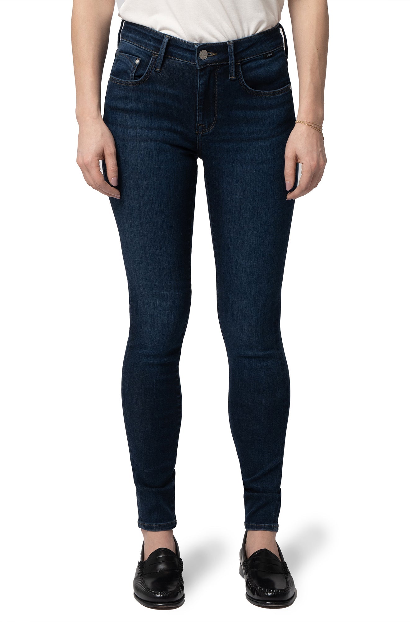 Jeans pour femme par Mavi Jeans | Adriana Super Doux Foncé | Boutique Vvög, vêtements mode pour homme et femme
