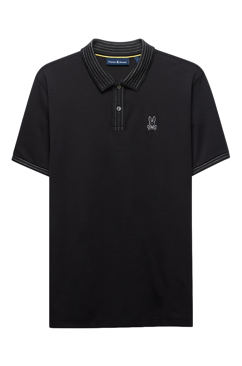 Polo noir isolé de face avec col et patte surpiqués, logo lapin brodé à la poitrine pour homme par Psycho Bunny