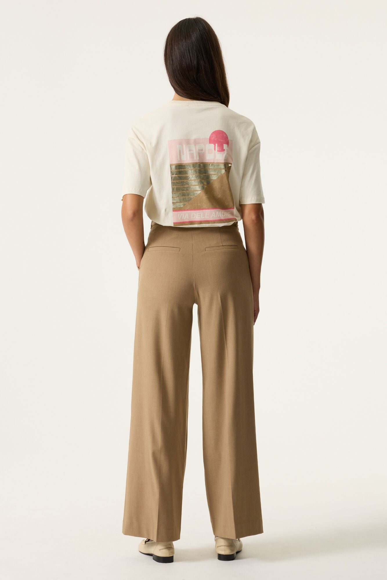 T-Shirt pour femme par Garcia | N260206 Blanc Écume | Boutique Vvög, vêtements mode pour homme et femme