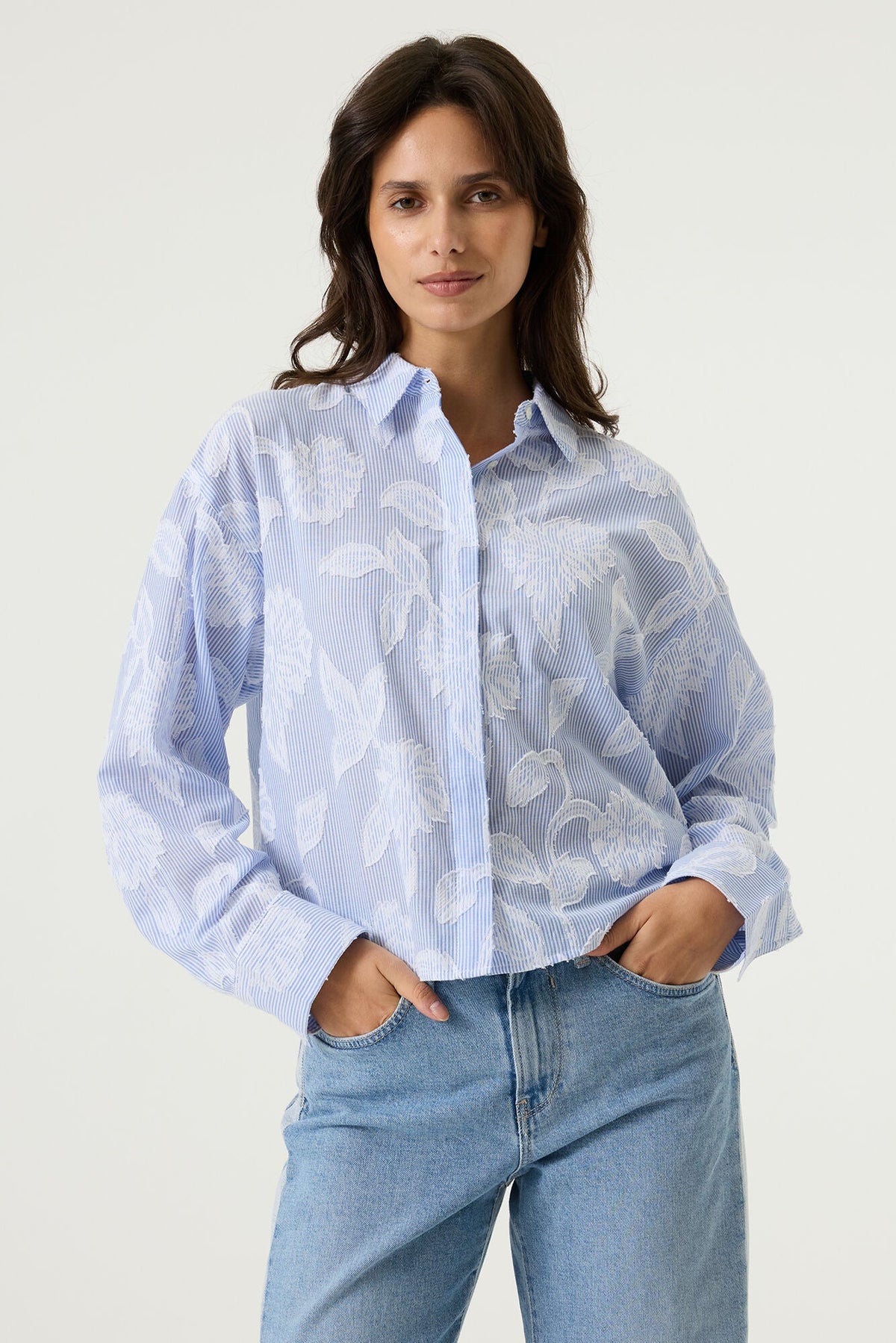 Blouse pour femme par Garcia | O260022 Bleuet | Boutique Vvög, vêtements mode pour homme et femme