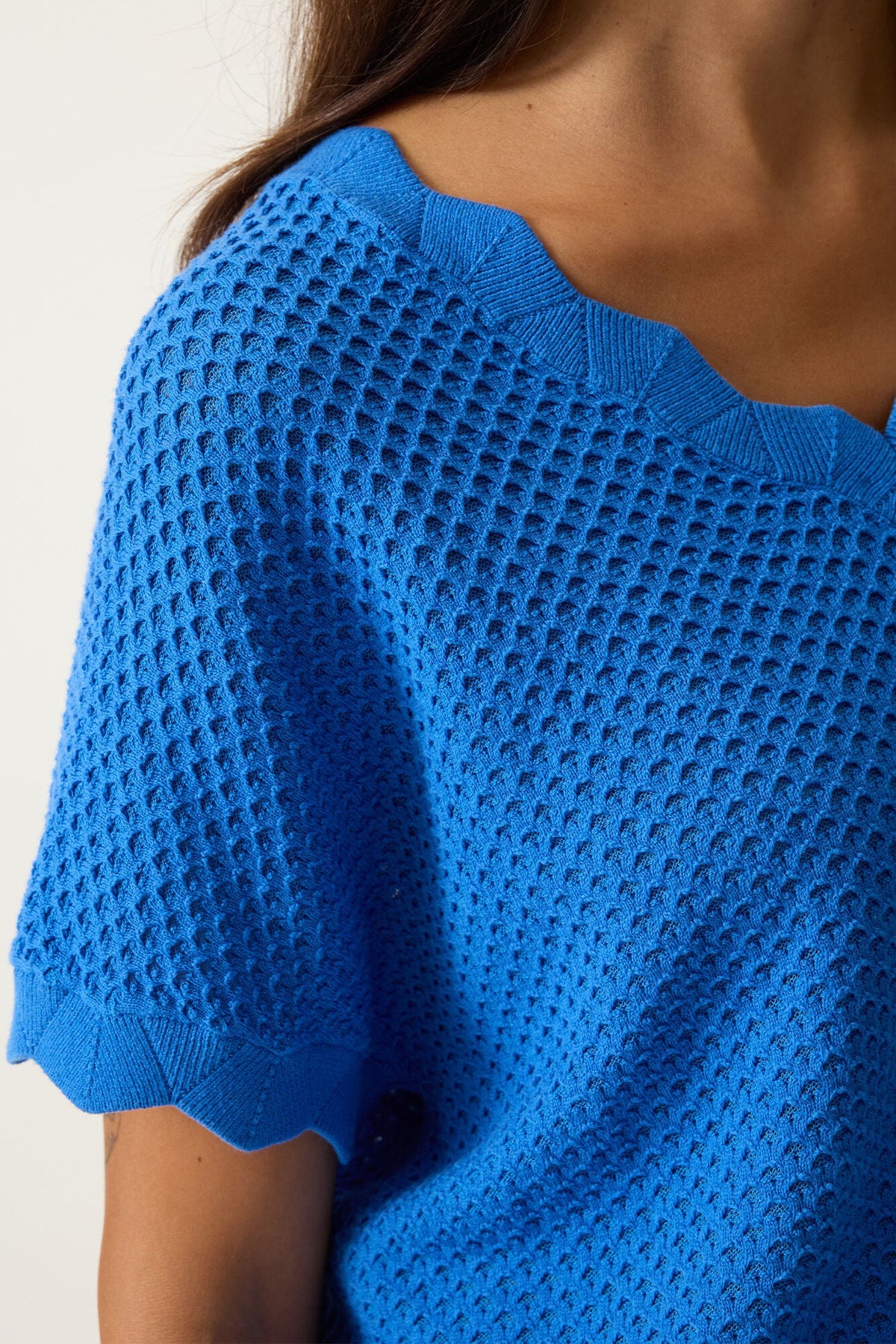 Chandail manches courtes pour femme par Garcia | O260040 Cobalt Estival | Boutique Vvög, vêtements mode pour homme et femme