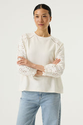 T-Shirt pour femme par Garcia | O260061 Écru | Boutique Vvög, vêtements mode pour homme et femme