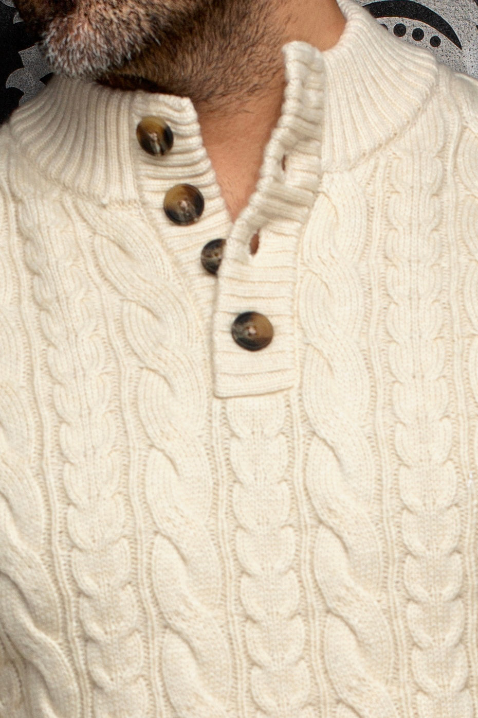 Chandail laine mérino à col boutonné pour homme par Au Noir | OSLO Crème | Boutique Vvög, inventaire complet de la marque Au Noir