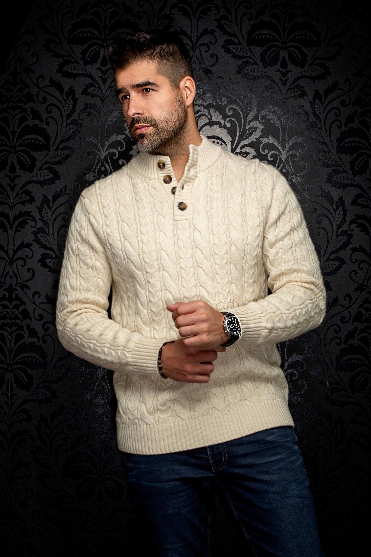 Chandail laine mérino à col boutonné pour homme par Au Noir | OSLO Crème | Boutique Vvög, inventaire complet de la marque Au Noir