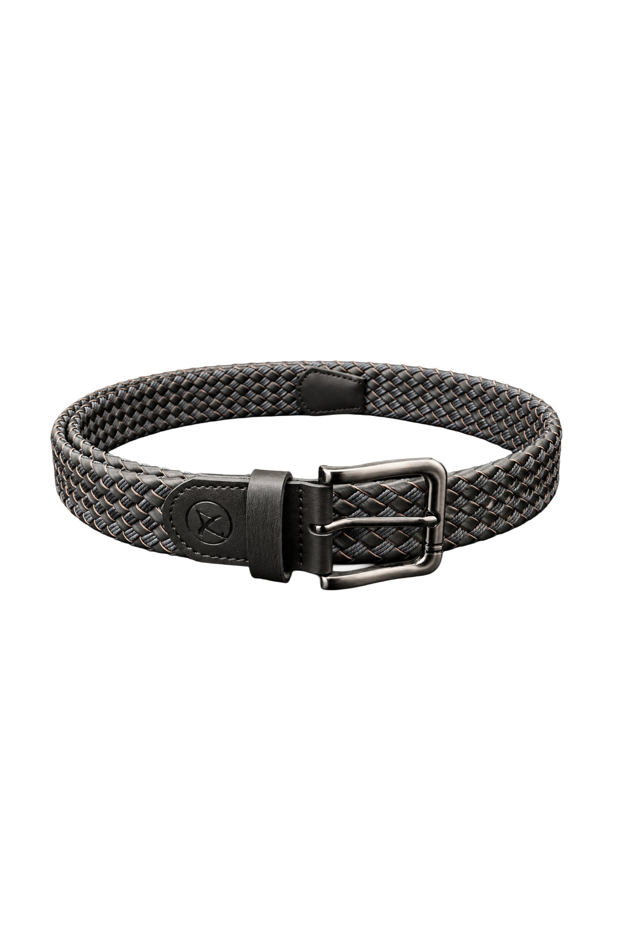 Ceinture noire tressée en cuir avec logo embossé, passant et boucle métal gris, vue produit pour homme par Au Noir