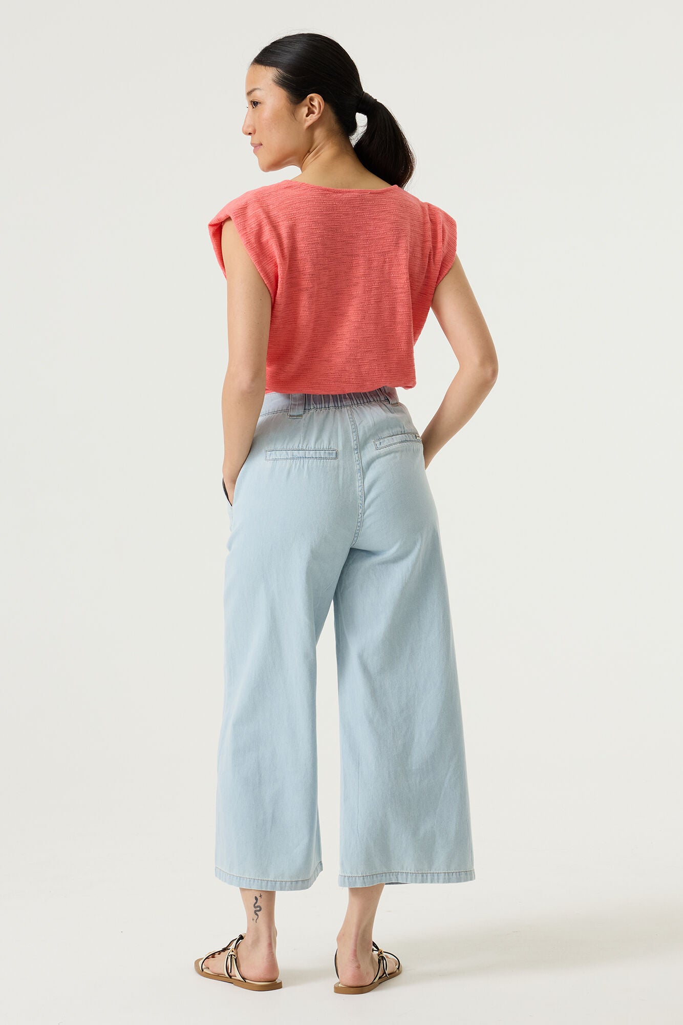 T-Shirt pour femme par Garcia | Q260004 Éclat corail | Boutique Vvög, vêtements mode pour homme et femme