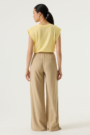 T-Shirt pour femme par Garcia | Q260007 Citron luxuriant | Boutique Vvög, vêtements mode pour homme et femme