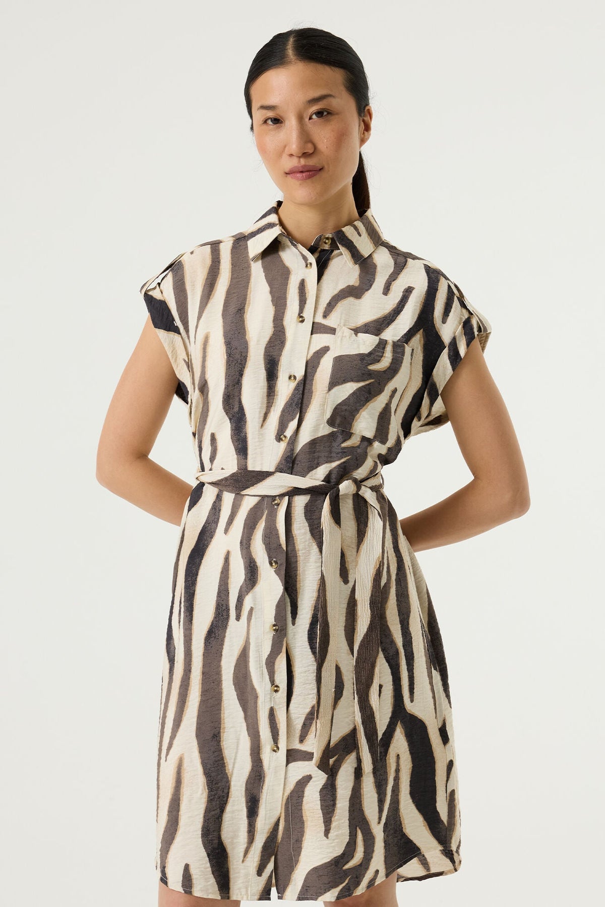 Robe pour femme par Garcia | Q260088 Tourterelle | Boutique Vvög, vêtements mode pour homme et femme