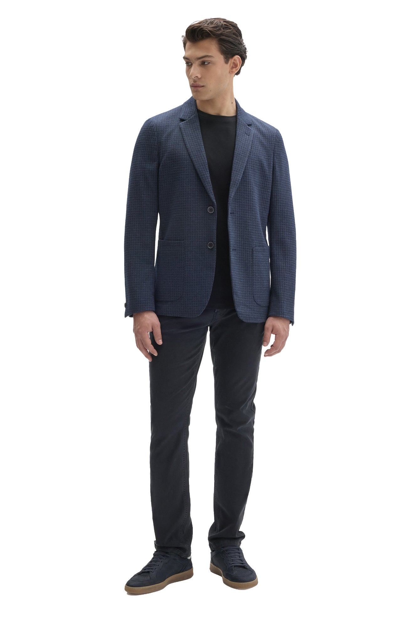 Robert Barakett men's full front view of navy textured sport blazer worn open over a black crewneck with dark pants