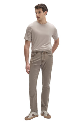 Robert Barakett men's full model front view of taupe gray slim straight-leg jeans with a washed finish shape