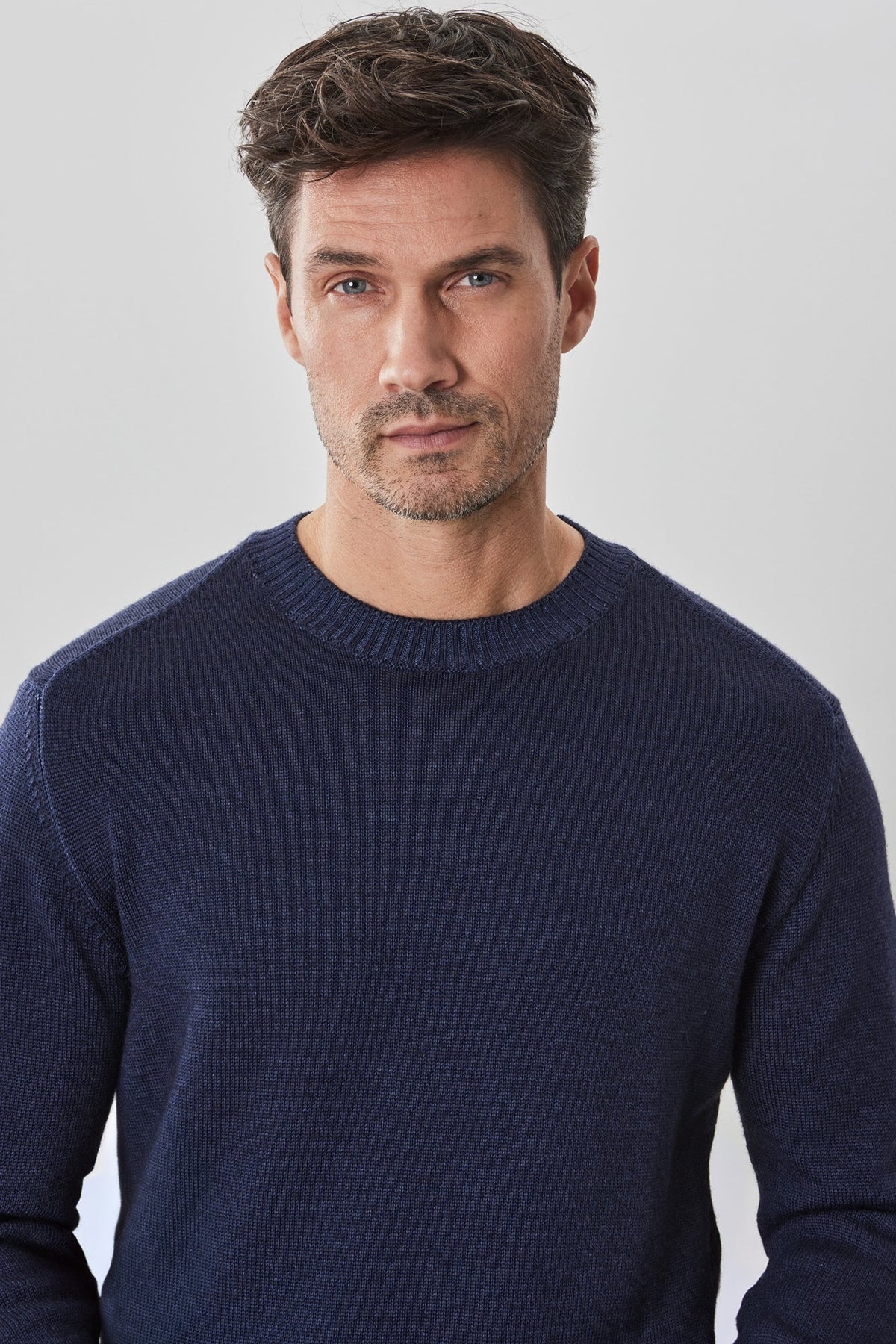 Chandail M.L. col rond pour homme par Robert Barakett | RB32345 Bertona Marine | Boutique Vvög, vêtements mode pour homme et femme
