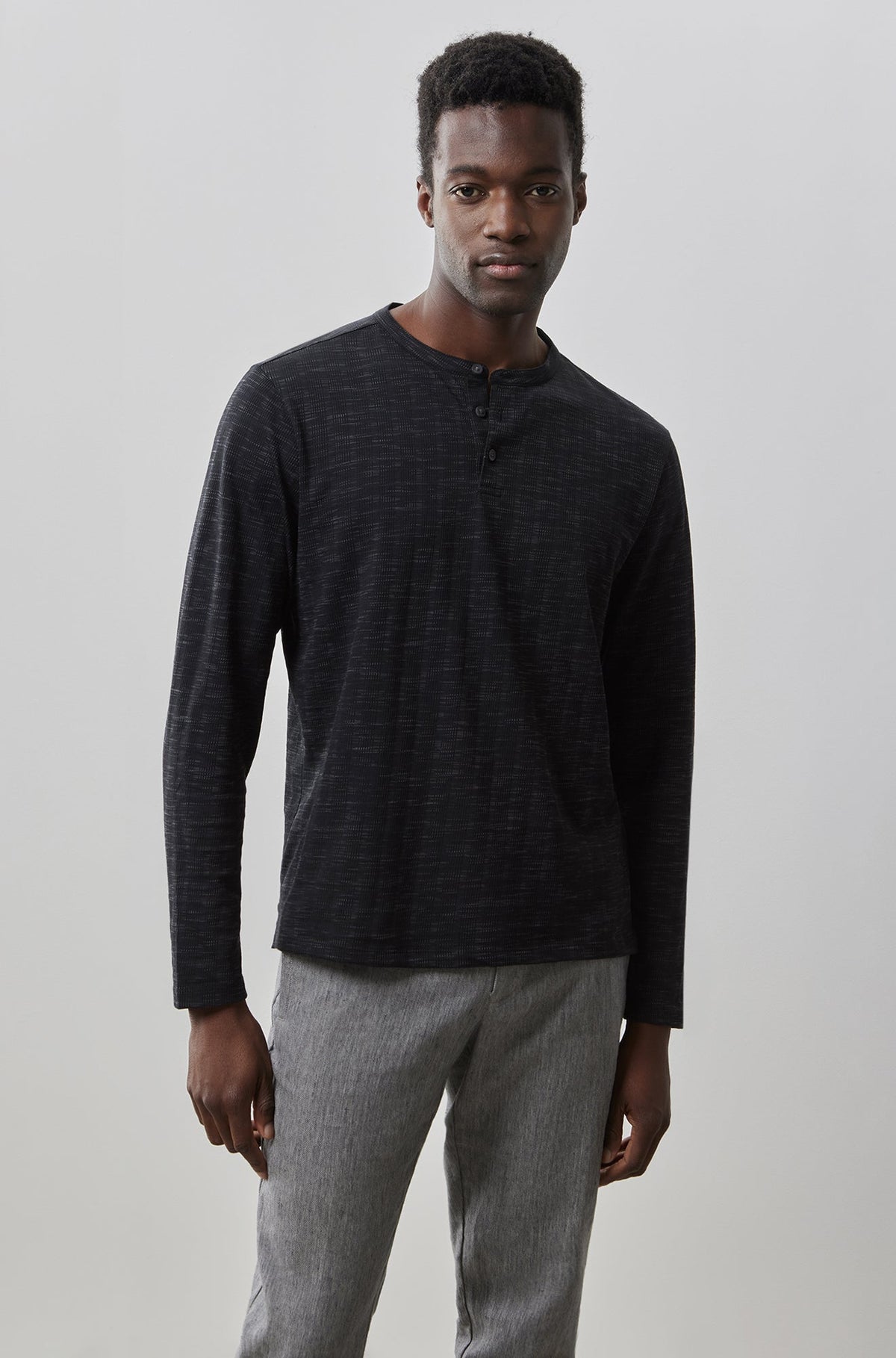Chandail Henley pour homme par Robert Barakett | RB41063 Emerson Noir | Boutique Vvög, vêtements mode pour homme et femme