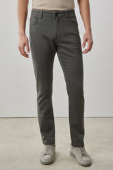 Pantalon pour homme par Robert Barakett | Linear RB41221 OLIVE | Boutique Vvög, vêtements mode pour homme et femme