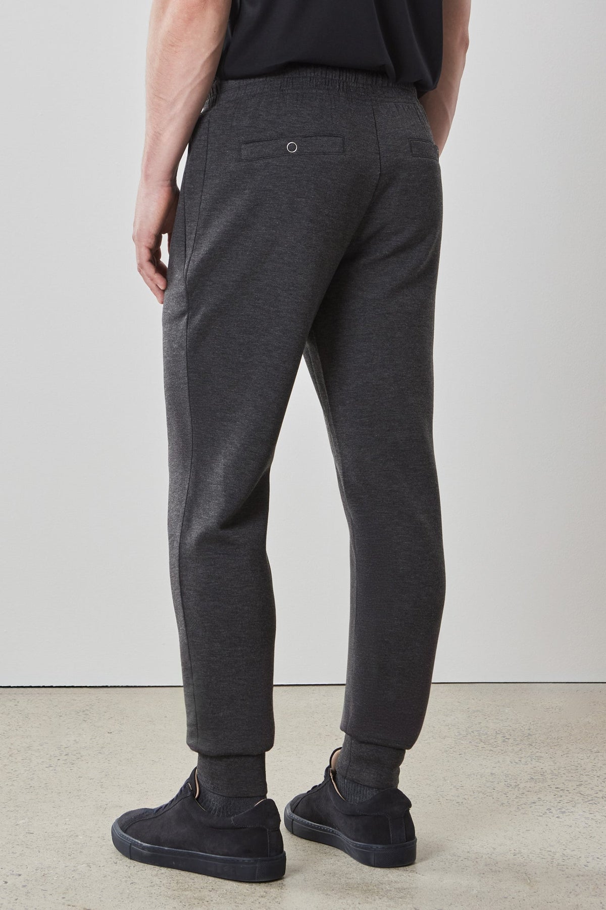 Pantalon jogging pour homme par Robert Barakett | Croydon RB41571 CHARCL | Boutique Vvög, vêtements mode pour homme et femme