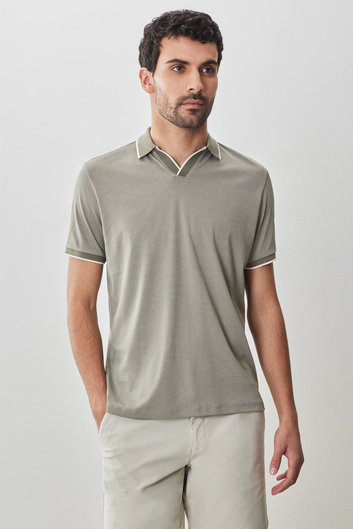 Polo à col ouvert pour homme par Robert Barakett | RB51080 Northpark Olive | Boutique Vvög, vêtements mode pour homme et femme