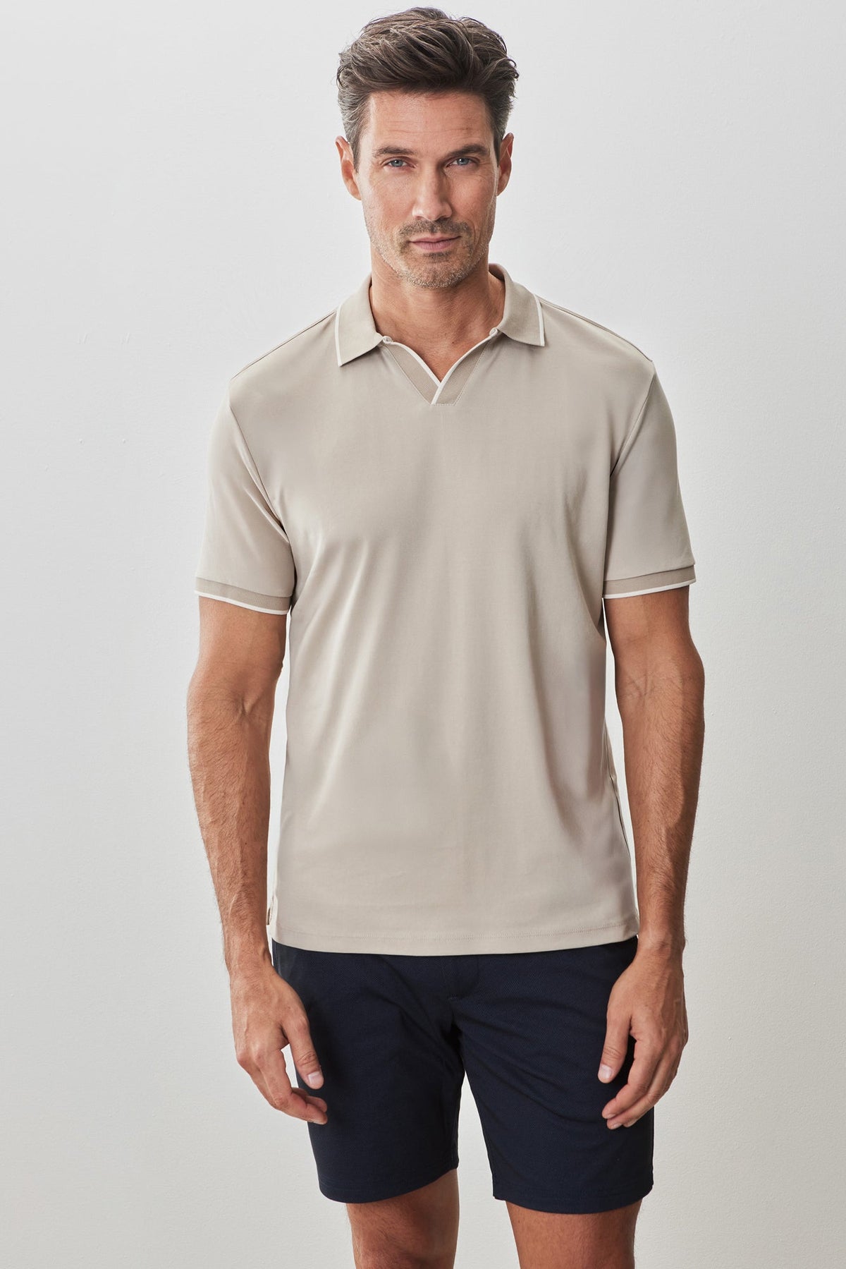 Polo à col ouvert pour homme par Robert Barakett | RB51080 Northpark Beige | Boutique Vvög, vêtements mode pour homme et femme