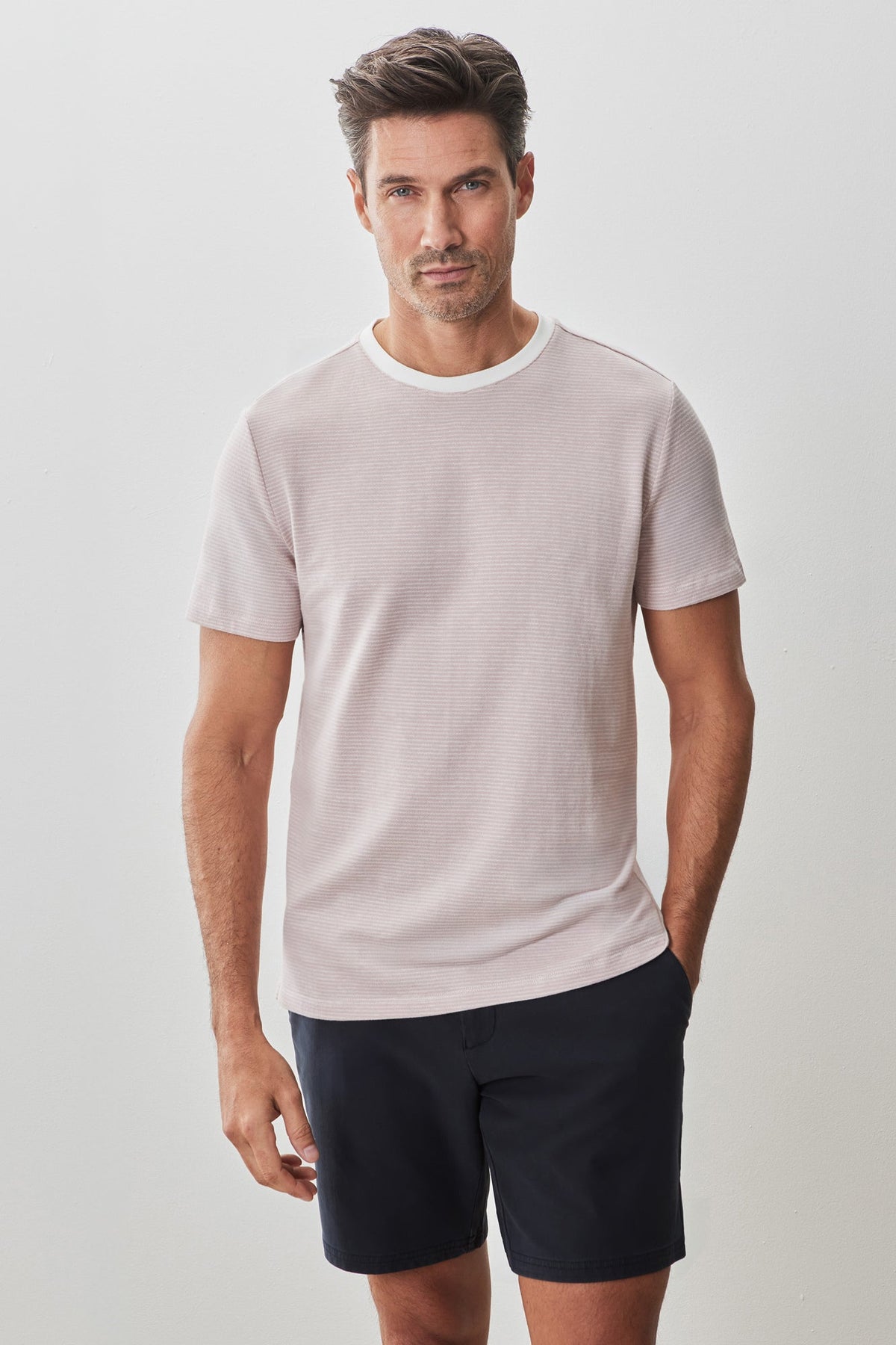 T-shirt col rond pour homme par Robert Barakett | RB51126 Fitch Corail | Boutique Vvög, vêtements mode pour homme et femme