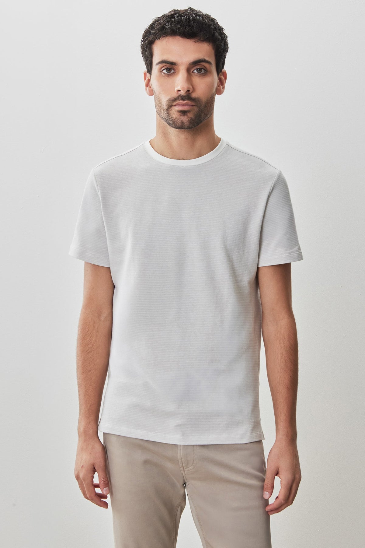 T-shirt col rond pour homme par Robert Barakett | RB51126 Fitch Gris Clair | Boutique Vvög, vêtements mode pour homme et femme