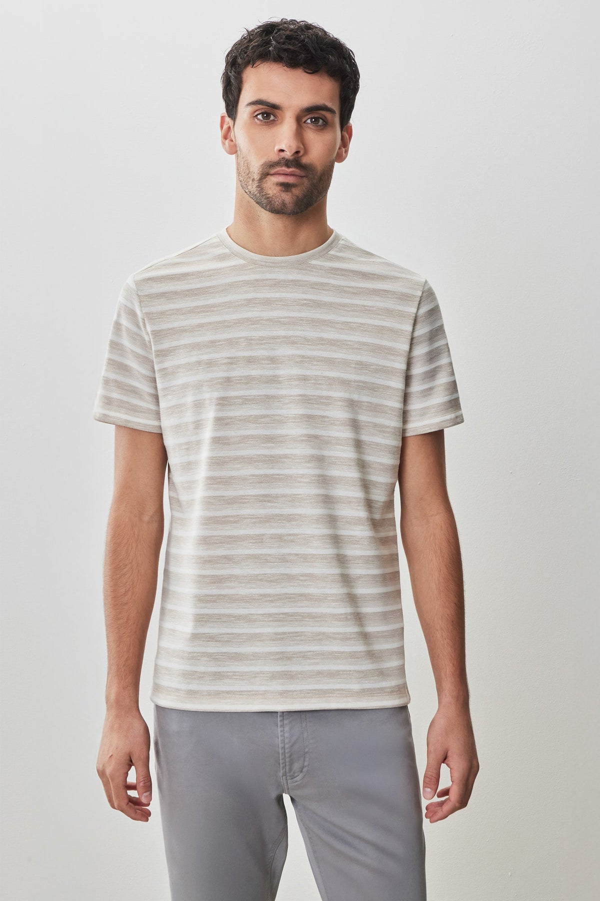 T-shirt col rond pour homme par Robert Barakett | RB51128 Hockney Beige | Boutique Vvög, vêtements mode pour homme et femme