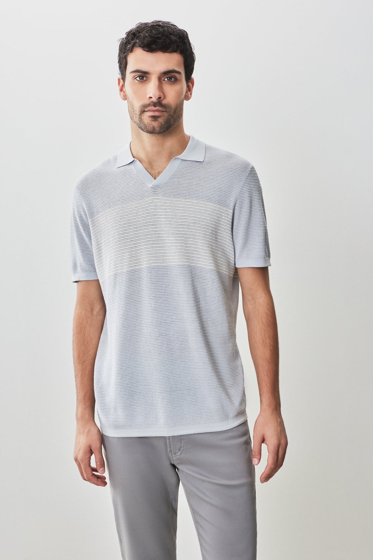 Polo col ouvert pour homme par Robert Barakett | RB51208 Orion Gris Clair | Boutique Vvög, vêtements mode pour homme et femme