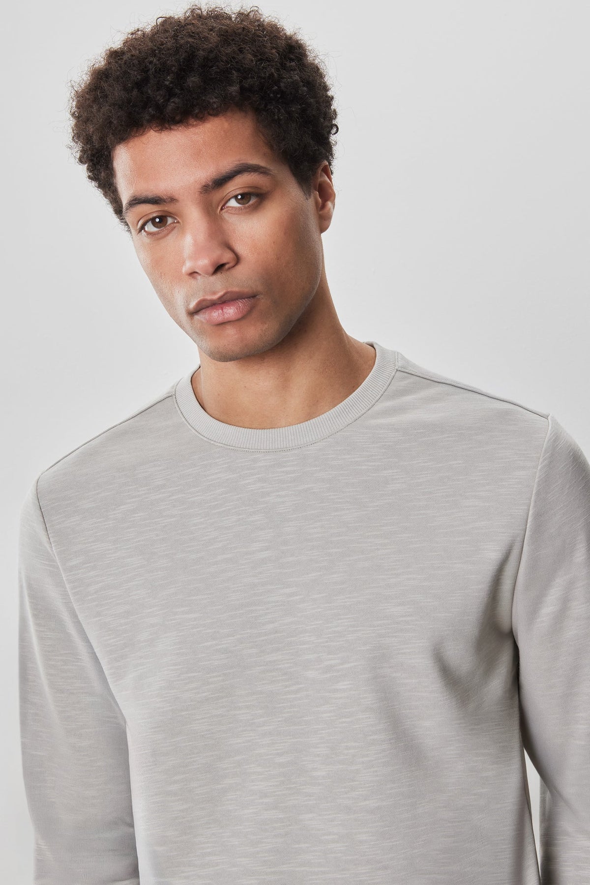 T-Shirt à manches longues col rond pour homme par Robert Barakett | Silvio RB52134 Gris Clair | Boutique Vvög, vêtements mode pour homme et femme