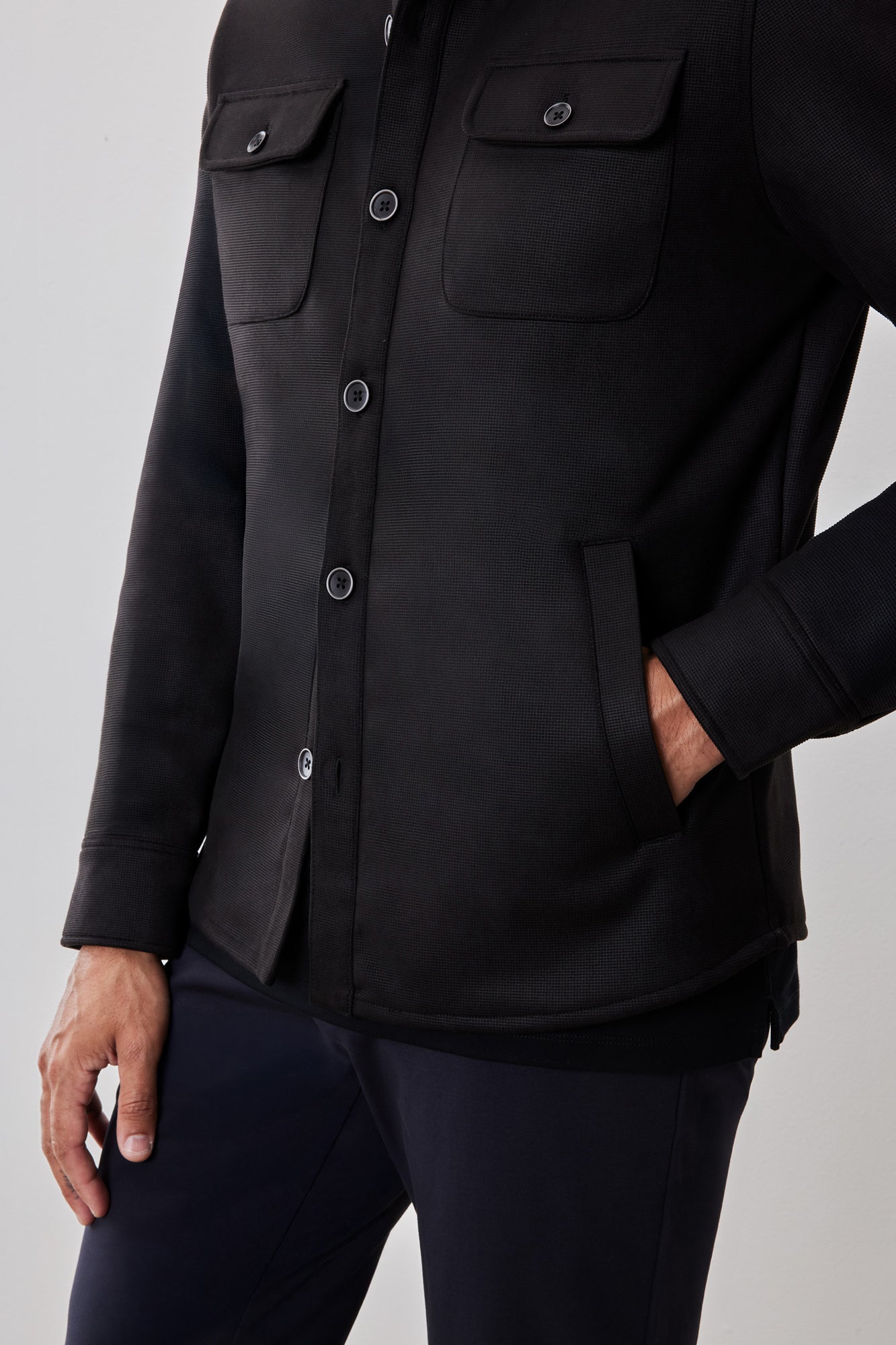 Surchemise pour homme par Robert Barakett | RB52191 Andreas Noir | Boutique Vvög, vêtements mode pour homme et femme