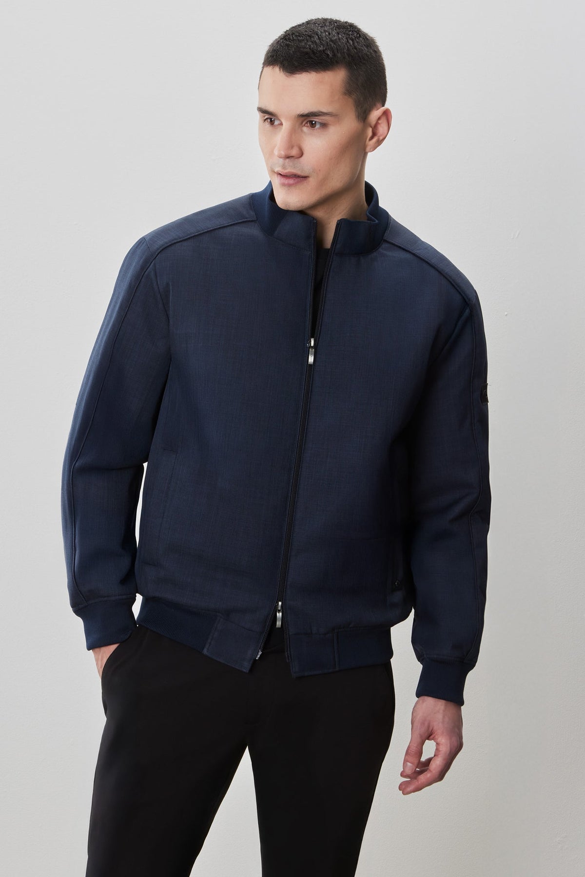 Coupe-vent mi-saison pour homme par Robert Barakett | RB52229 Cegio Marine | Boutique Vvög, vêtements mode pour homme et femme