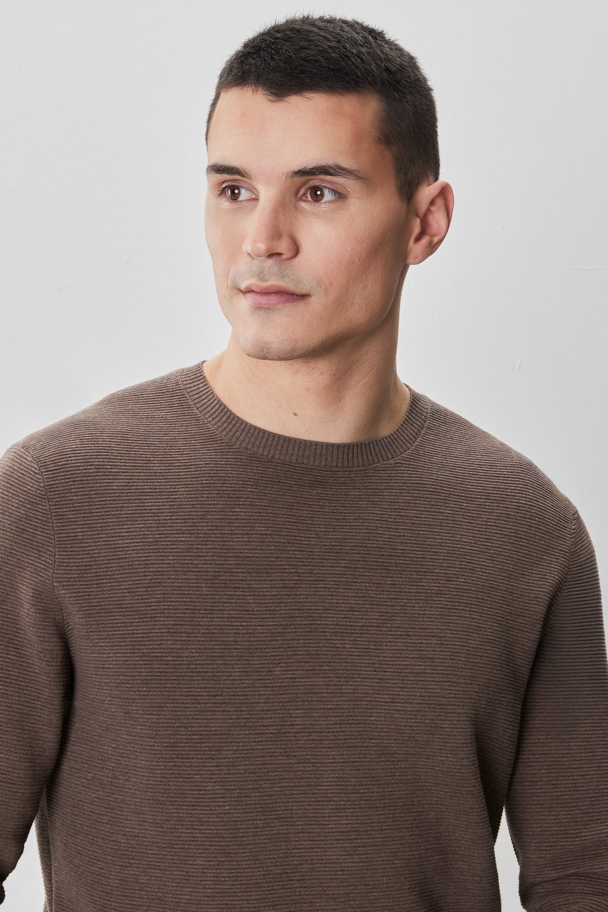 Chandail à manches longues col rond pour homme par Robert Barakett | Enrique RB52270 Brun | Boutique Vvög, vêtements mode pour homme et femme