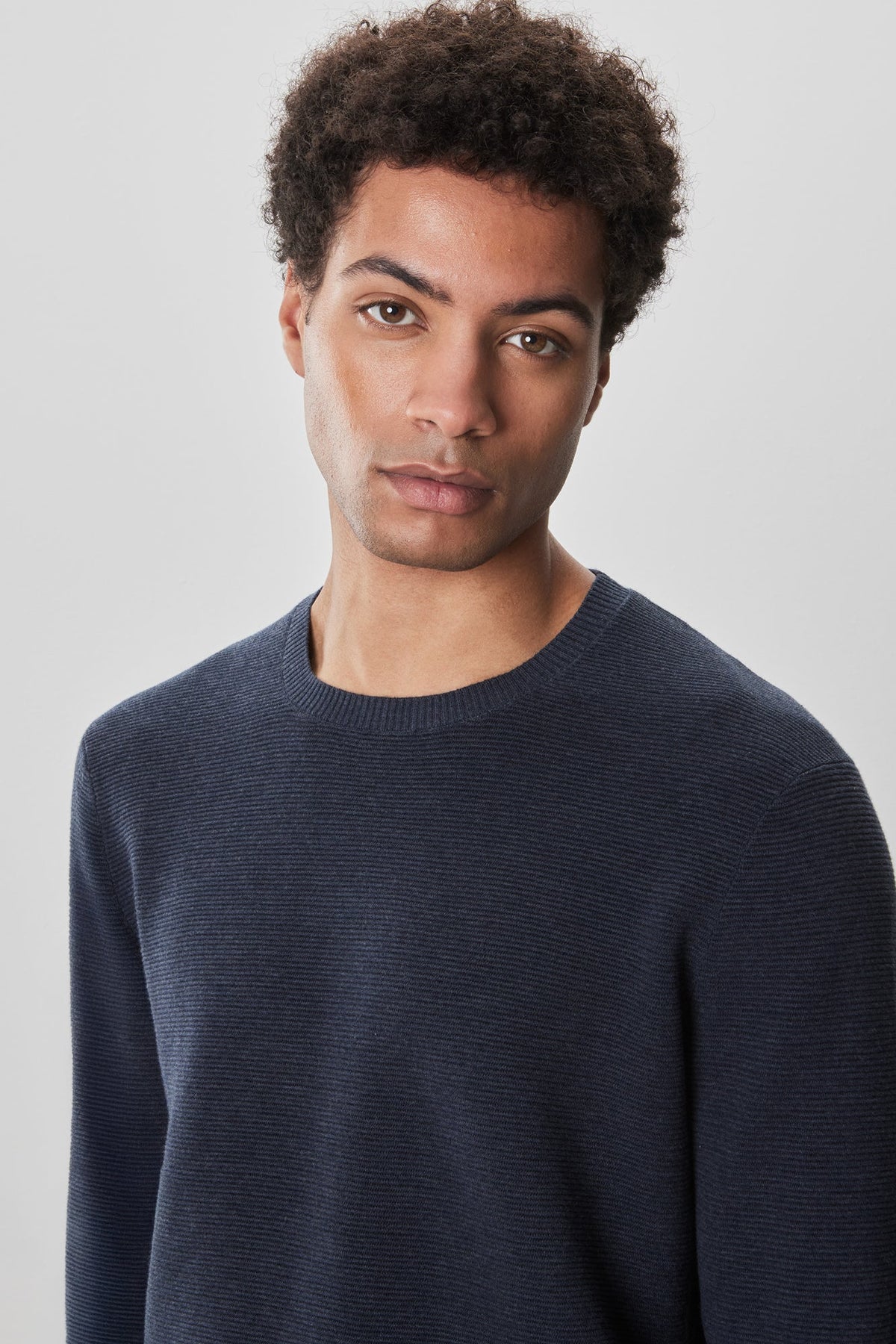 Chandail à manches longues col rond pour homme par Robert Barakett | Enrique RB52270 Marine | Boutique Vvög, vêtements mode pour homme et femme
