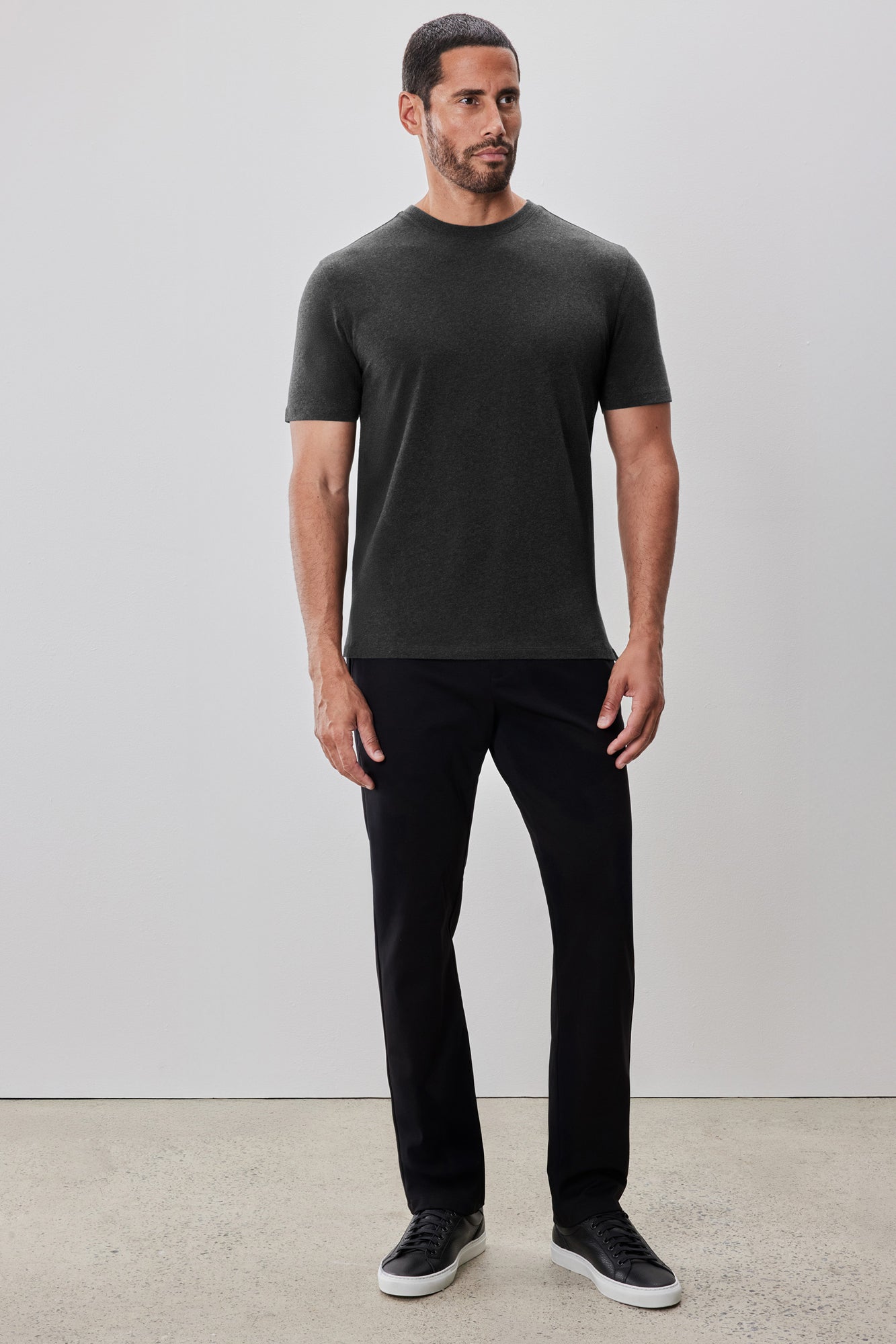 T-Shirt à manches courtes col rond pour homme par Robert Barakett | Colson RB52320 Charbon | Boutique Vvög, vêtements mode pour homme et femme