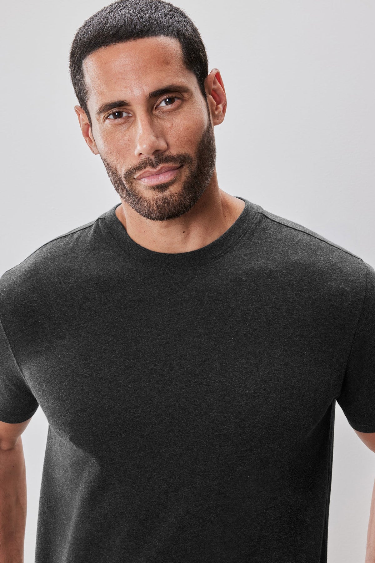 T-Shirt à manches courtes col rond pour homme par Robert Barakett | Colson RB52320 Charbon | Boutique Vvög, vêtements mode pour homme et femme